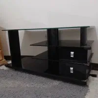 میز تلویزیون شیشه ای