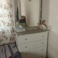 تخت خواب دونفره و دکور