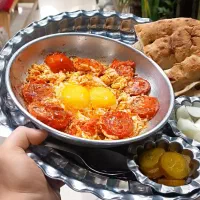 همکار خانم جهت کار درکافه