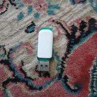 فلش ۸گیگ|قطعات و لوازم جانبی رایانه|اسلام‌‌آباد غرب, |دیوار