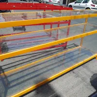 ویترین مغازه تمیز در حدنو ۴ عدد