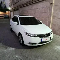 سراتو‌2012 درحدصفر خشک بدون رنگ و صافکاری