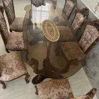 میز 8 نفره در حد نو با کاور