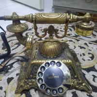 تلفن رو میزی مدل هرمی برنز اصل قدیمی