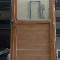در آلومینیوم حمام و دستشویی