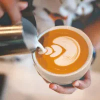 استخدام باریستا کار خانم