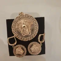پلاک و گوشواره ورچاسه وزن 16 گرم ست