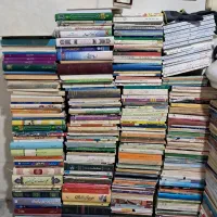 کتاب مختلف و متنوع