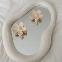 آینه رومیزی دفرمه با قاب سنگی (کاری خاص و هنری)
