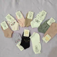 تعدادی جوراب بچگانه