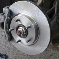 خدمات تخصصی کامل ترمز خودرودرمحل شما.