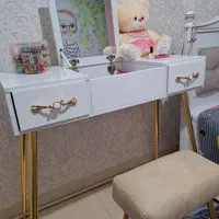 میز آرایشی نوجوان