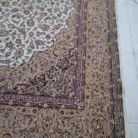 فرش ۹متری ماشینی طرح کاشان وسماور گازی زمردیان