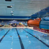 کلاس های آموزشی شنا در استخر ولیعصر اصفهان