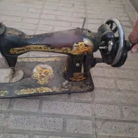 چرخ خیاطی دسته گل مصنوعی