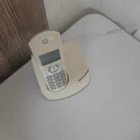 تلفن رومیزی. نیه. ب خ ا ر یه