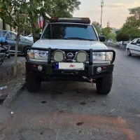 نیسان پیکاپ ۸۲