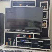 میز تلویزیون دکوراتیو جنس mdf  بسیار شیک و تمیز
