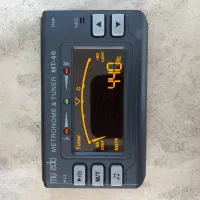 دستگاه کوک گیتار و تیونر