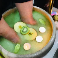 جشنواره کفسابی و پدیکور پا ۱۸۰هزارتومن