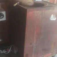 تنور و خمیر پهن کن