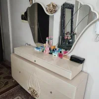 سرویس خواب ، جاکفشی ، میز تحریر ، آینه و کنسول
