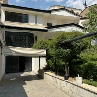 ویلای فاخر 500متر بنا 1000 متر زمین کار و سکونت