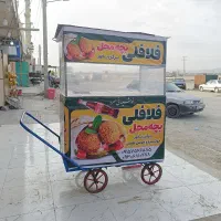 نیازمند یک نفر برای کار با گاری فلافلی