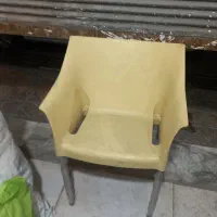 صندلی پلاستیکی پایه فلزی دست دوم