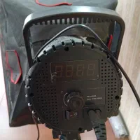 نور ثابت استودیویی ۴۰۰ وات
