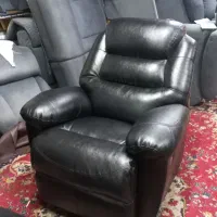 کارگر ساده مبلمان