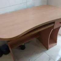 میز کامپیوتر درحد نو