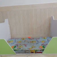 تخت همراه تشک