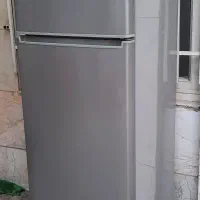 یخچال و فریزر در حد نو