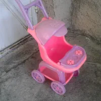 کالسکه عروسک