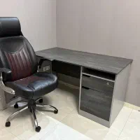 میز اداری کامپیوتر ام دی اف نو و صندلی چرم چرخدار