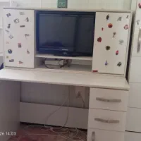 میزتحریر و کمد