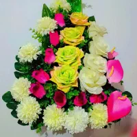 دسته گل مصنوعی مناسب هدیه