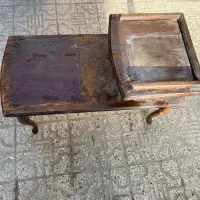 میز چوبی تلفن