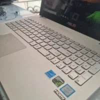 ASUS i7