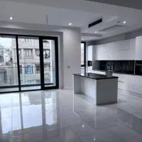 ۴۰ متری/طبقه دوم/با انباری/ خوش نقشه/ کرمان جنوبی