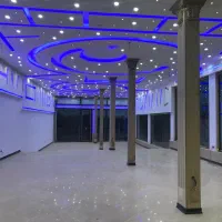 رهن و اجاره مغازه/650 متر زیربنا در 3طبقه