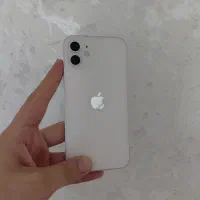 ایفون ۱۲ تمیز
