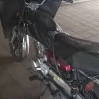 موتور سیکلت نامی ۲۰۰