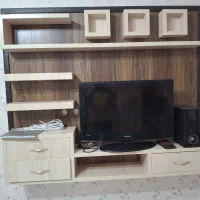 میز دیواری تلویزیون
