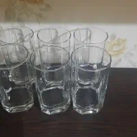 لیوان و زیر لیوانی