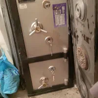 گاوصندوق ایران کاوه دوطبقه درحد نو معاوضه