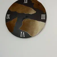 ساعت دیواری کار پوست و چوب دست ساز
