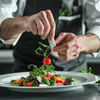 آگهی استخدام پیتزا زن و آشپز غذای  ایرانی