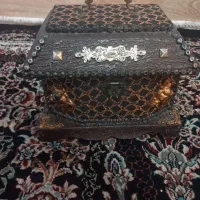 صندوقچه وسایل آرایشی درحد نو
